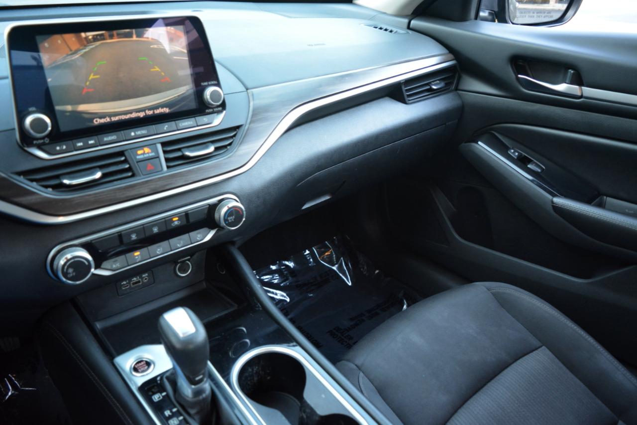 Nissan Altima 2.5 SV 2023