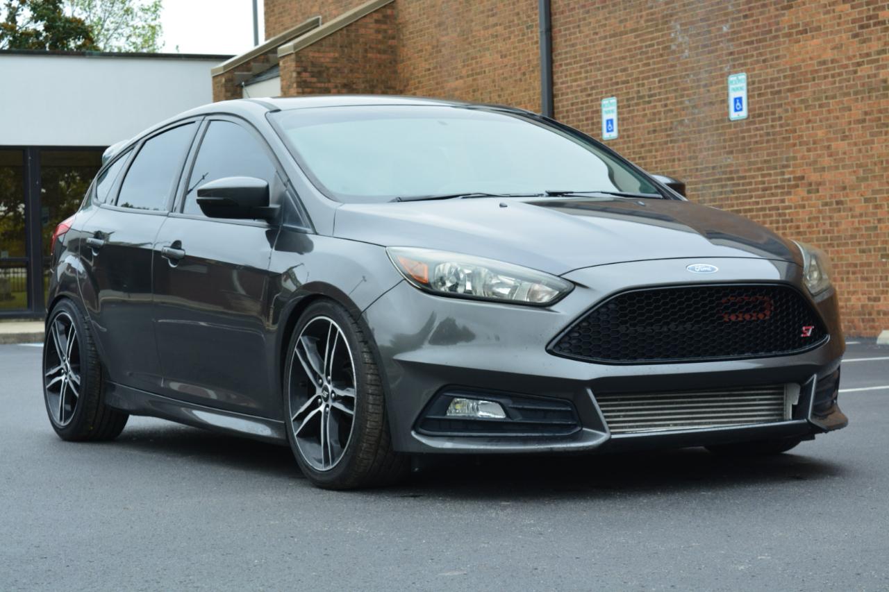 Ford Focus ST Hatch 2016