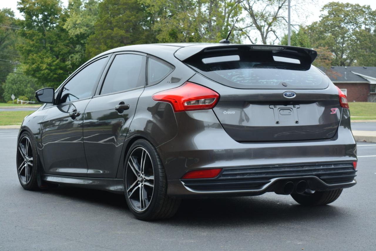 Ford Focus ST Hatch 2016
