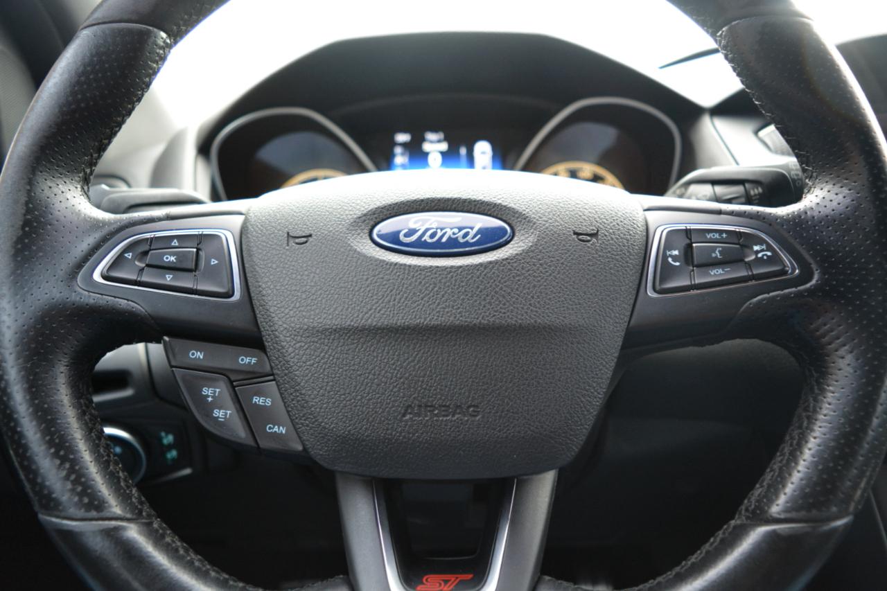 Ford Focus ST Hatch 2016