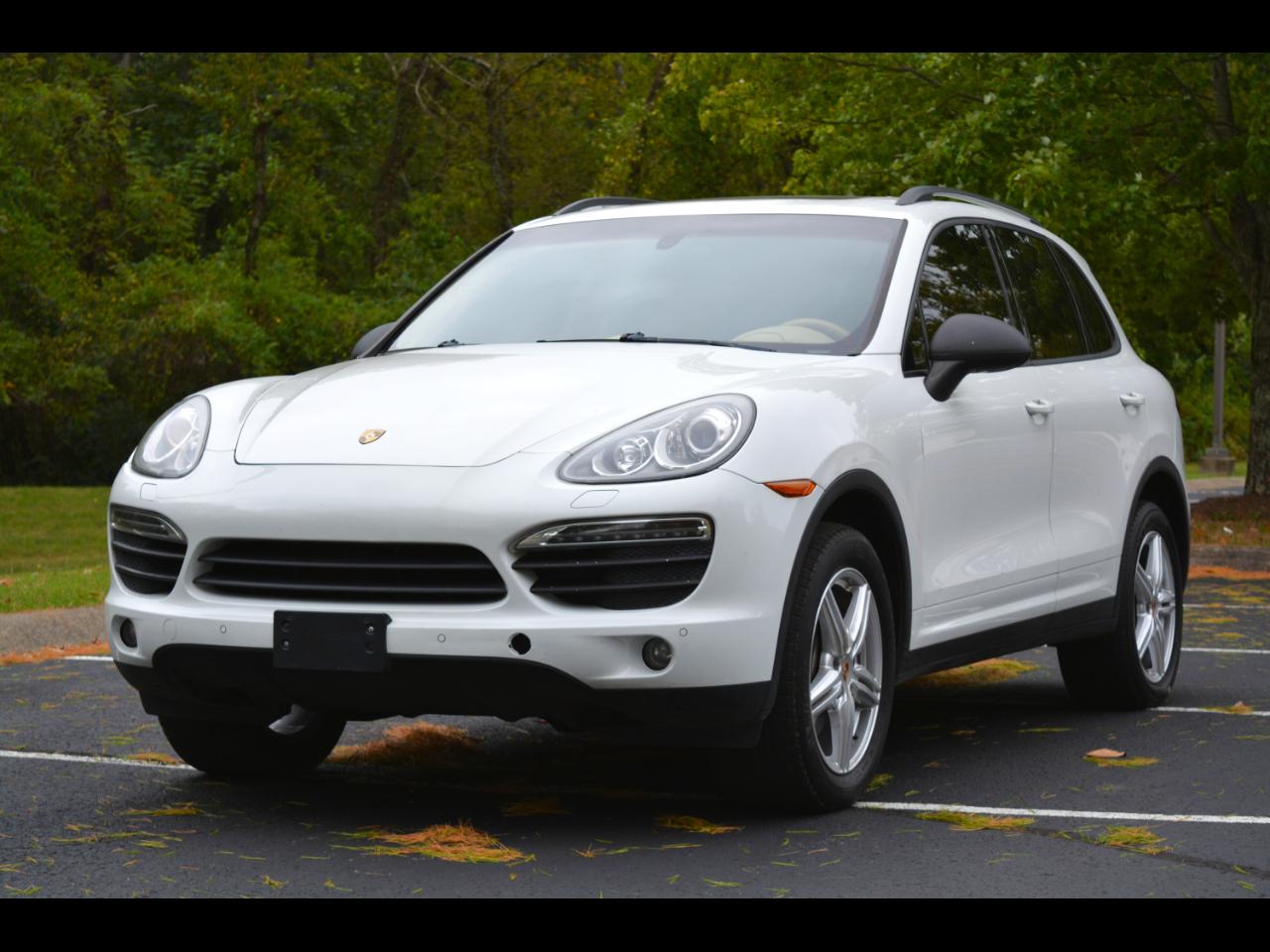 Porsche Cayenne Base 2013
