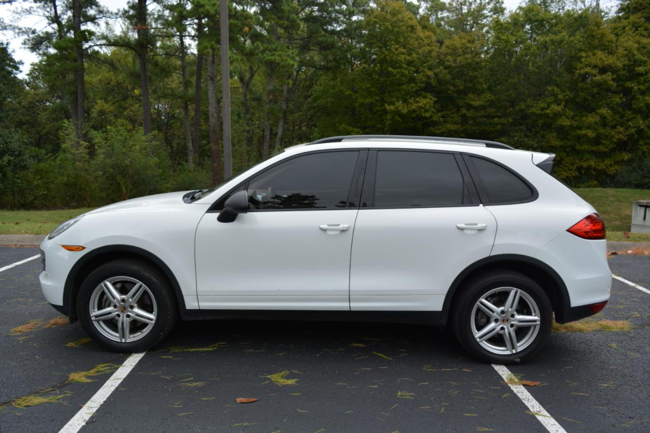 Porsche Cayenne Base 2013
