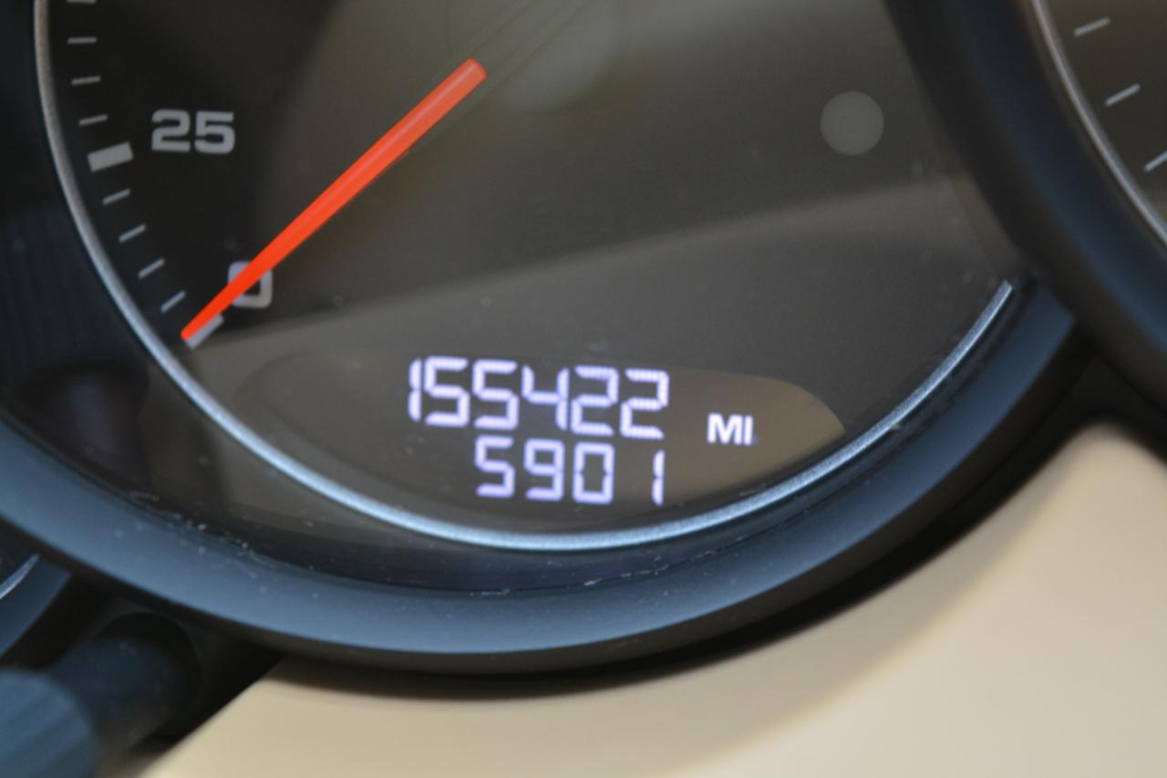 Porsche Cayenne Base 2013