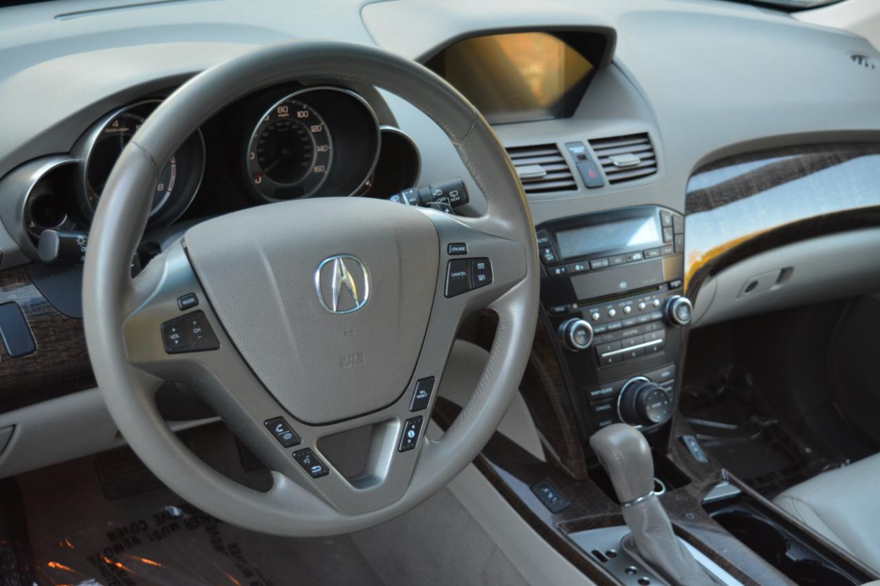 Acura MDX 6-Spd AT w/Tech Package 2013