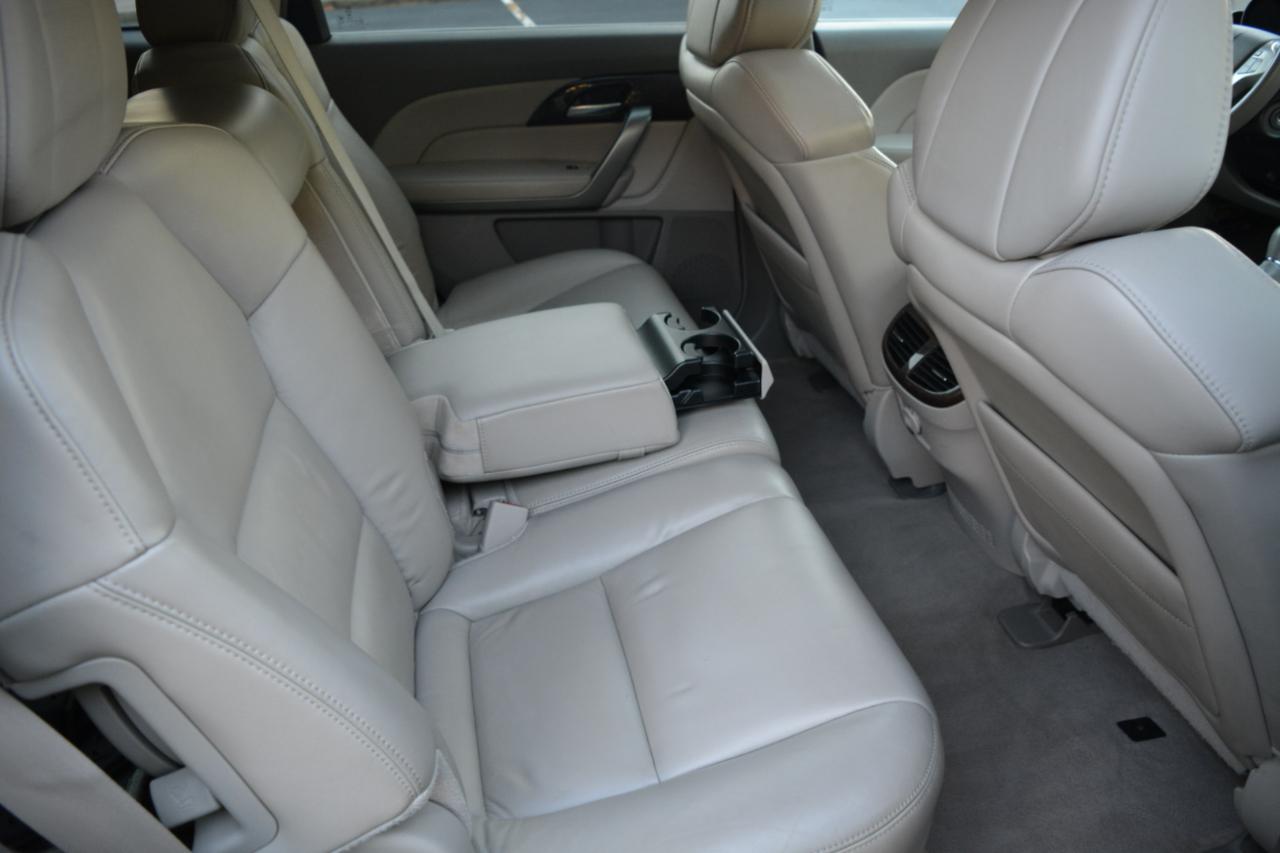 Acura MDX 6-Spd AT w/Tech Package 2013