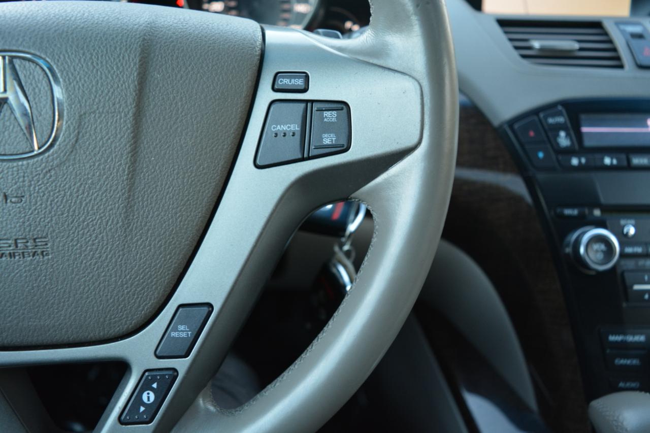 Acura MDX 6-Spd AT w/Tech Package 2013