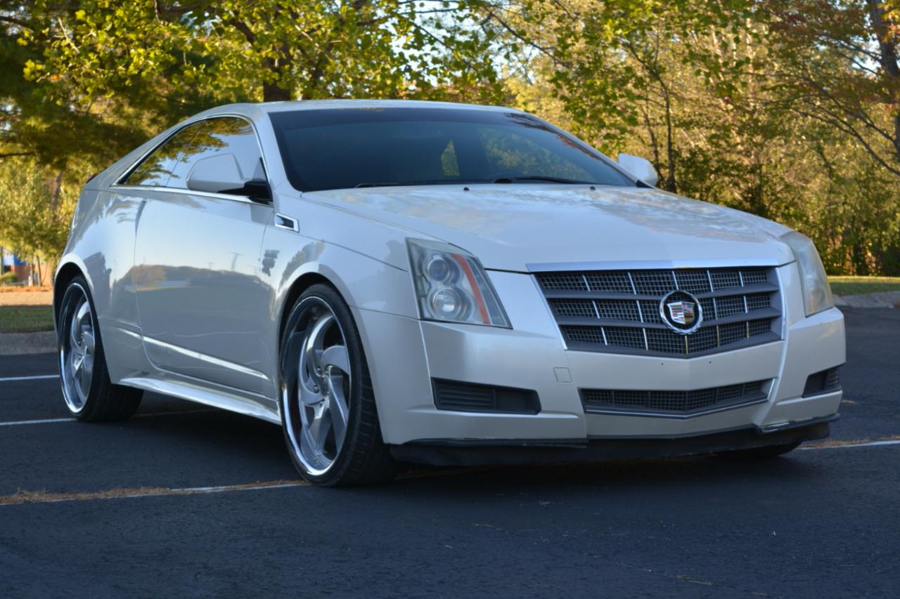 Cadillac CTS Base Coupe 2011