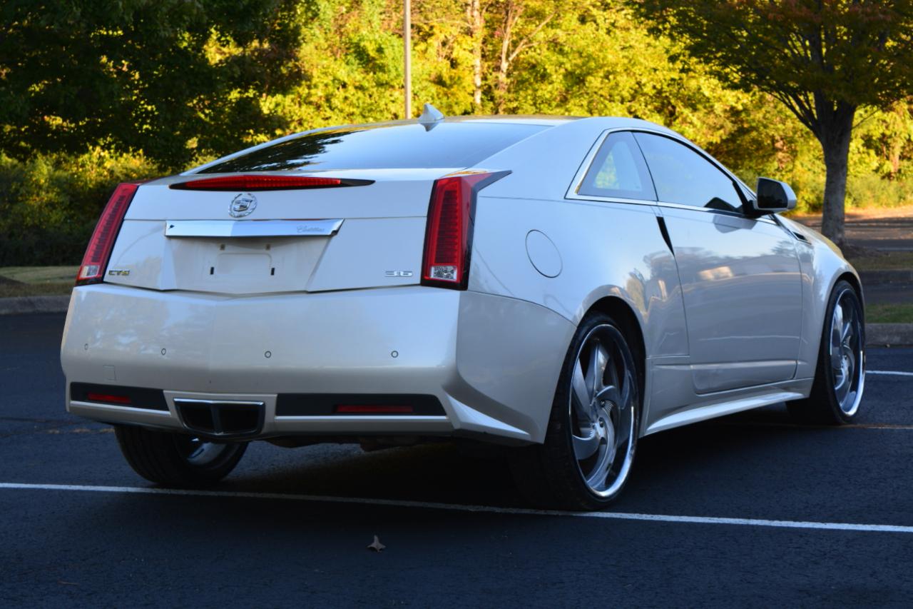 Cadillac CTS Base Coupe 2011