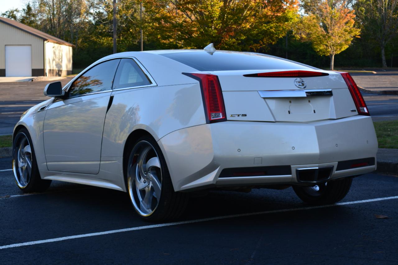 Cadillac CTS Base Coupe 2011