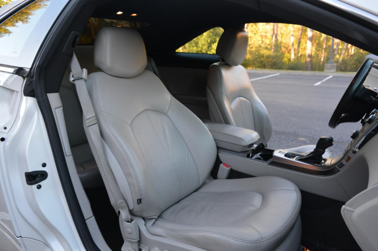 Cadillac CTS Base Coupe 2011
