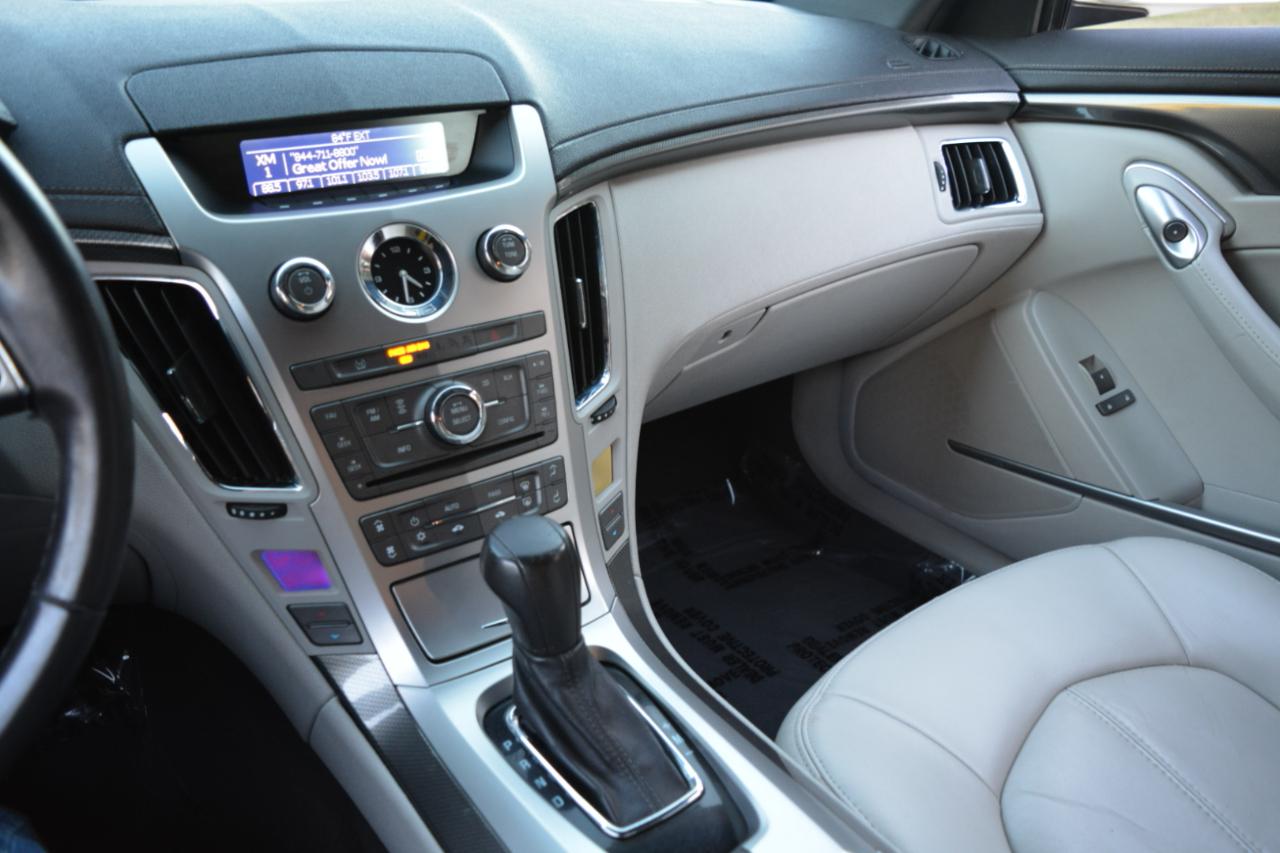 Cadillac CTS Base Coupe 2011