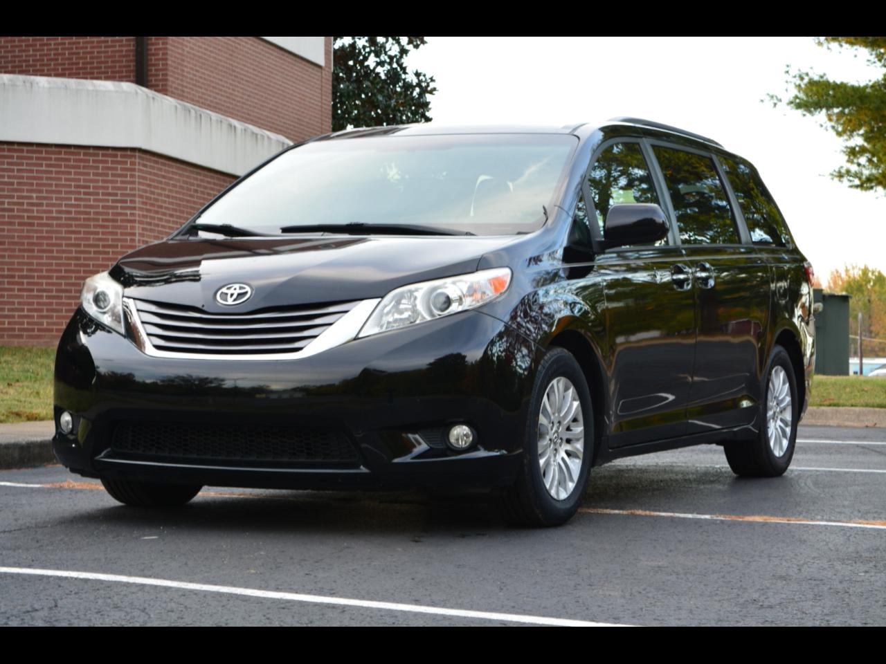 Toyota Sienna XLE FWD 8-Passenger V6 2015