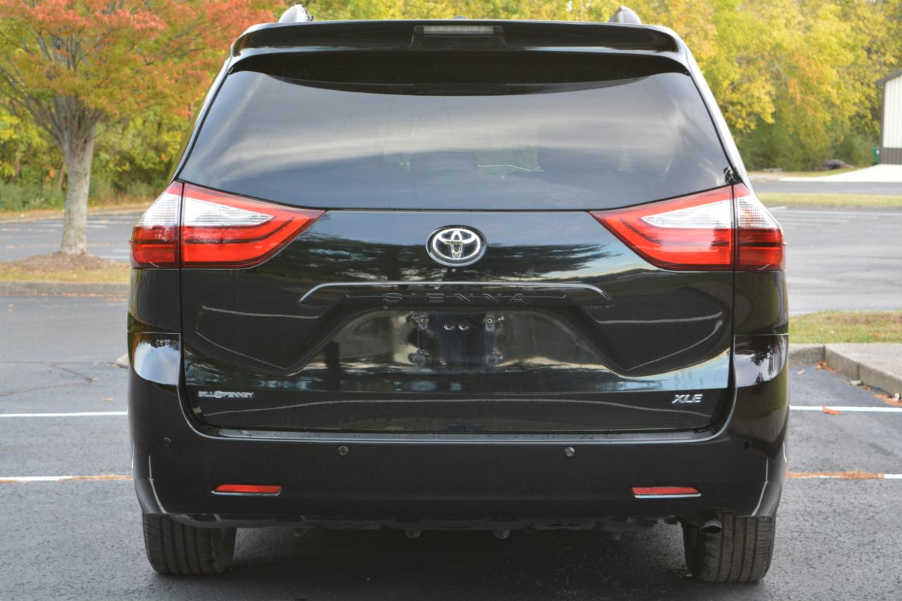 Toyota Sienna XLE FWD 8-Passenger V6 2015