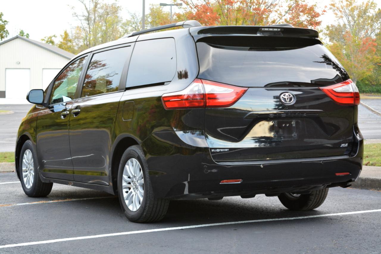 Toyota Sienna XLE FWD 8-Passenger V6 2015