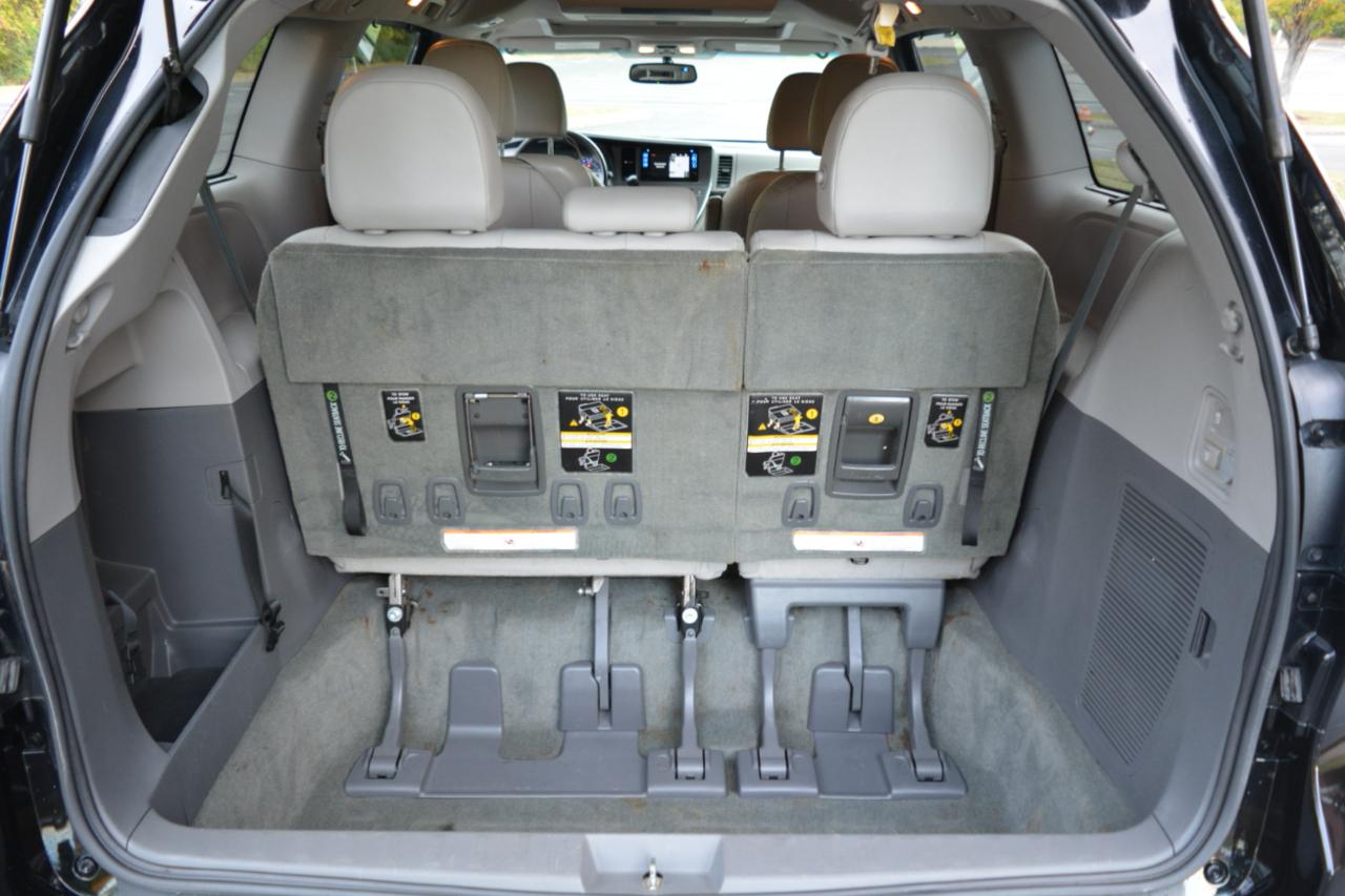 Toyota Sienna XLE FWD 8-Passenger V6 2015
