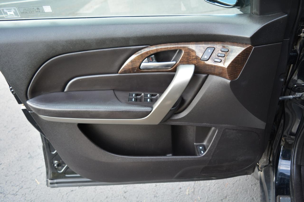 Acura MDX 6-Spd AT w/Tech Package 2013