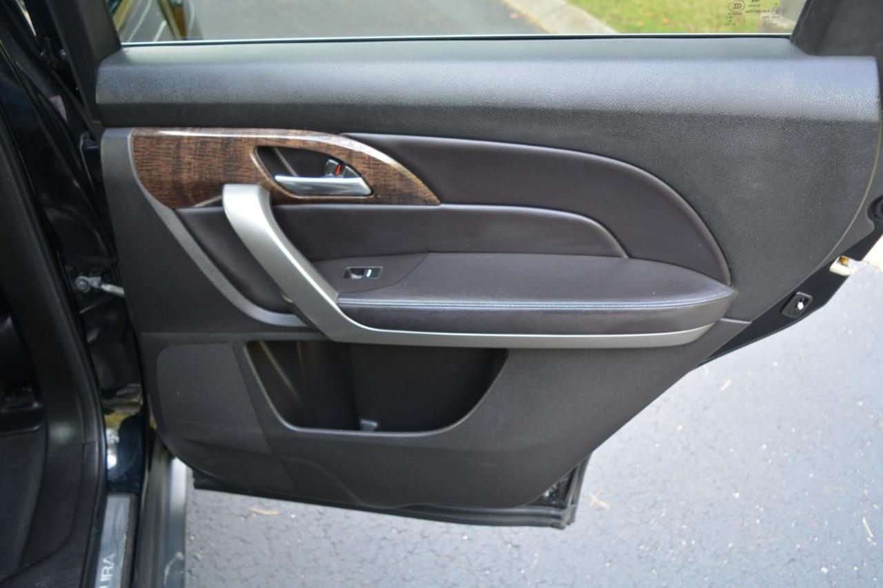Acura MDX 6-Spd AT w/Tech Package 2013