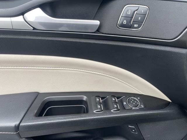 Ford Fusion Hybrid Titanium 2018