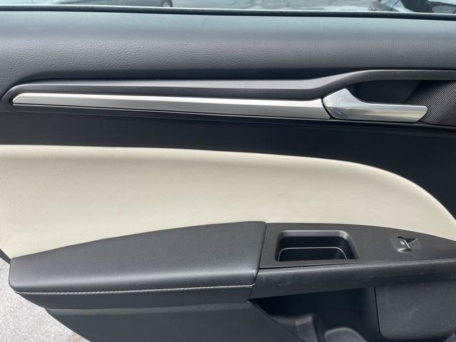 Ford Fusion Hybrid Titanium 2018