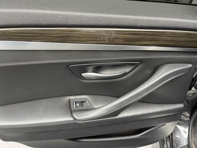 BMW 5-Series 528i xDrive 2015