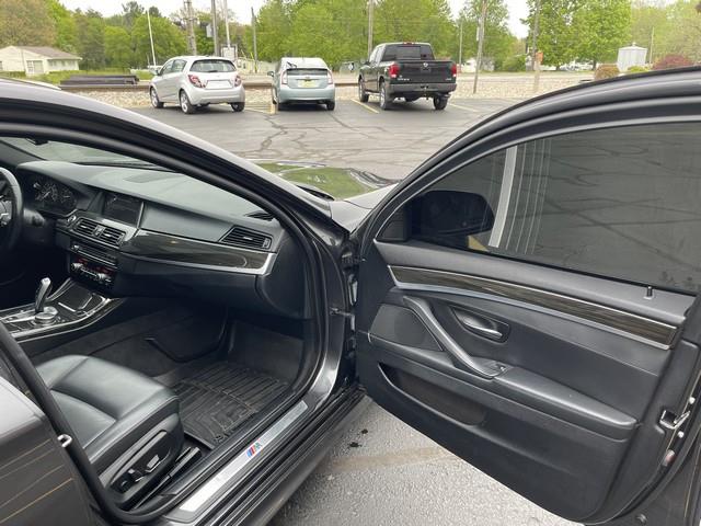 BMW 5-Series 528i xDrive 2015