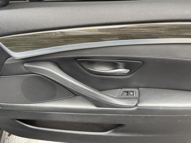 BMW 5-Series 528i xDrive 2015