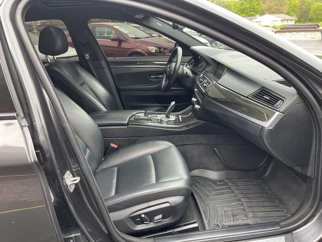 BMW 5-Series 528i xDrive 2015