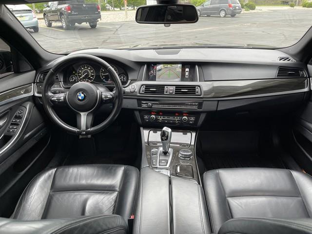 BMW 5-Series 528i xDrive 2015
