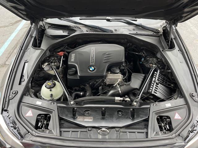 BMW 5-Series 528i xDrive 2015