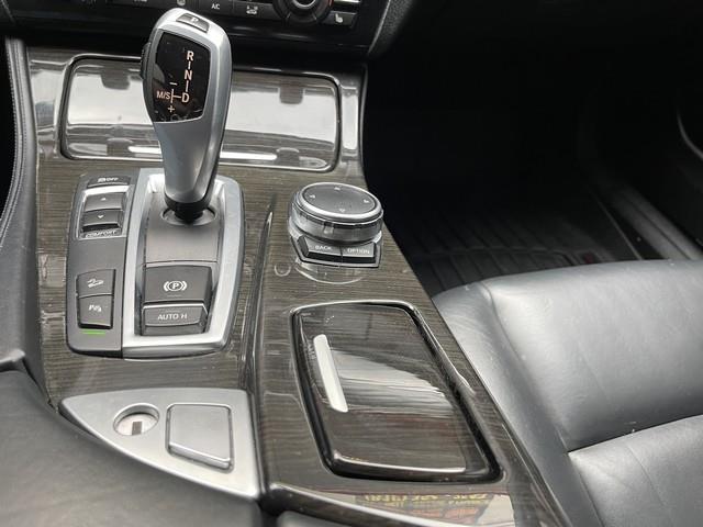 BMW 5-Series 528i xDrive 2015