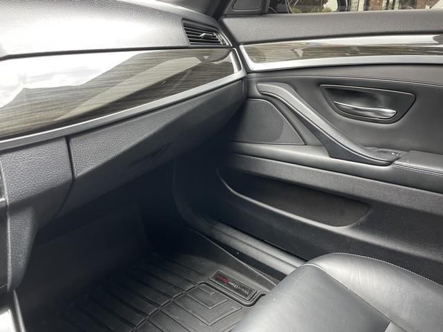 BMW 5-Series 528i xDrive 2015