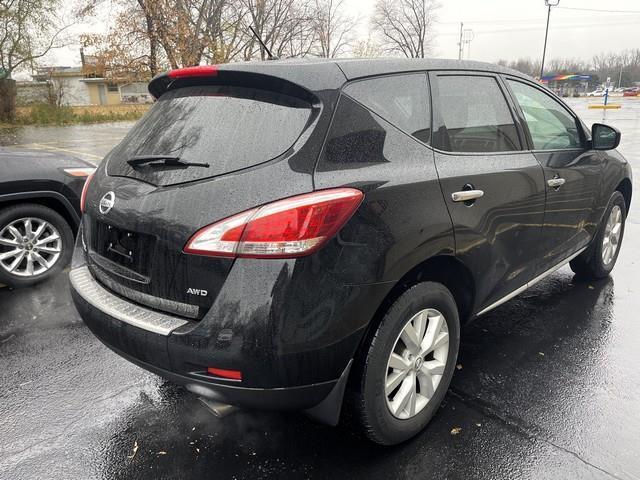 Nissan Murano S AWD 2011