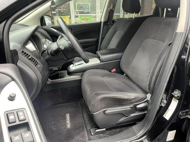 Nissan Murano S AWD 2011