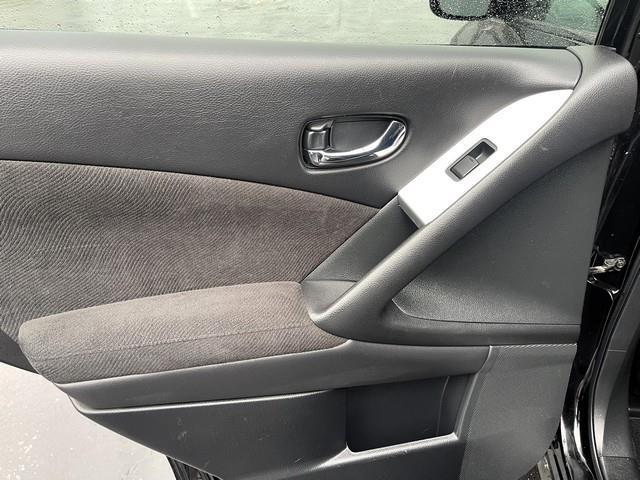 Nissan Murano S AWD 2011