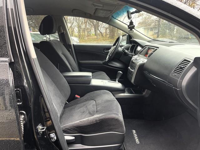 Nissan Murano S AWD 2011