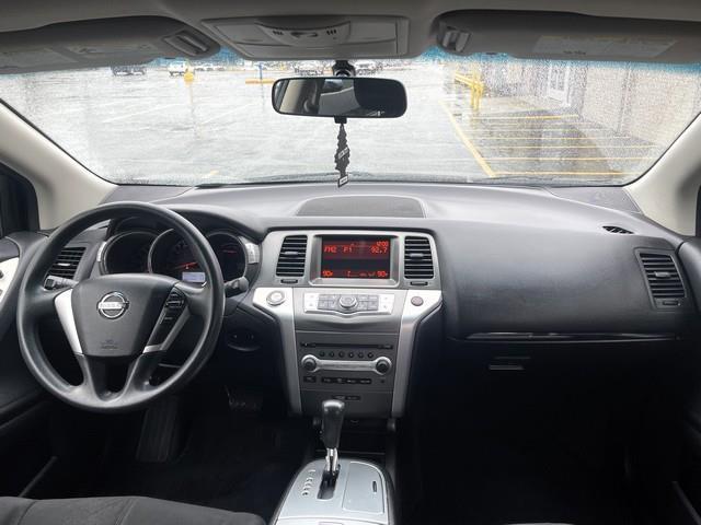 Nissan Murano S AWD 2011