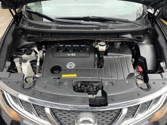 Nissan Murano S AWD 2011