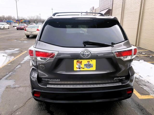 Toyota Highlander XLE AWD V6 2015