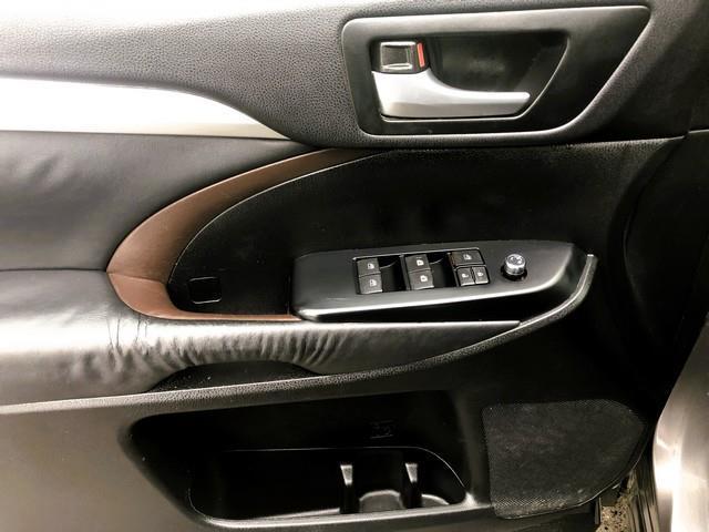 Toyota Highlander XLE AWD V6 2015