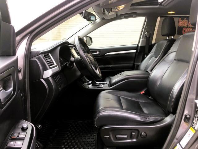 Toyota Highlander XLE AWD V6 2015