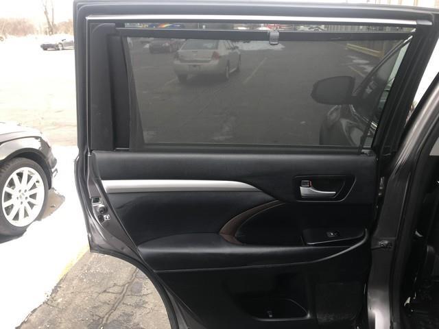 Toyota Highlander XLE AWD V6 2015