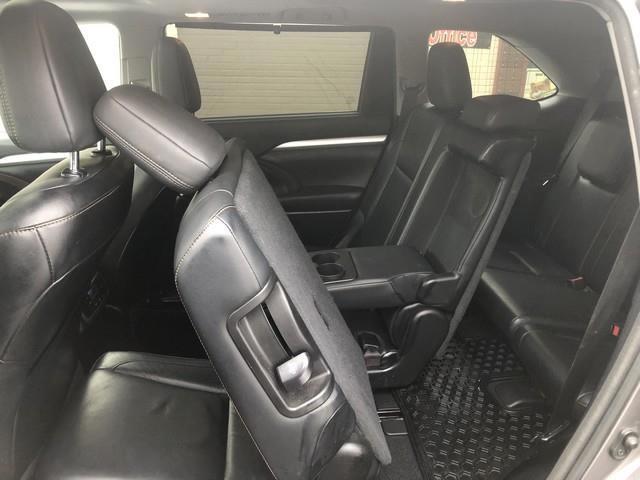 Toyota Highlander XLE AWD V6 2015