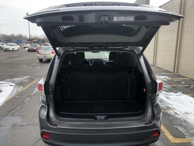 Toyota Highlander XLE AWD V6 2015