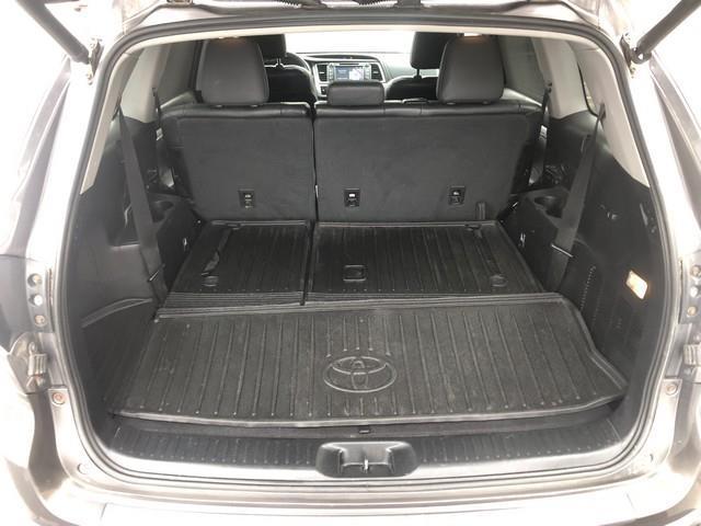 Toyota Highlander XLE AWD V6 2015