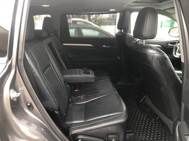 Toyota Highlander XLE AWD V6 2015
