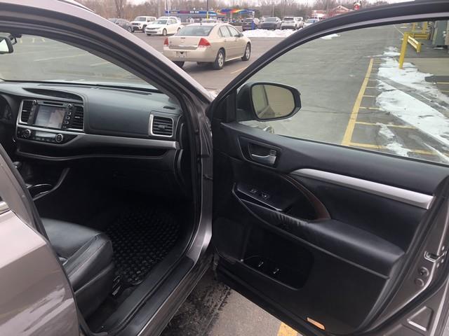 Toyota Highlander XLE AWD V6 2015