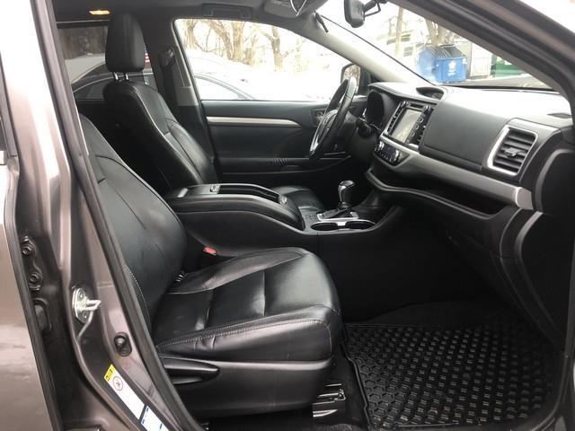 Toyota Highlander XLE AWD V6 2015