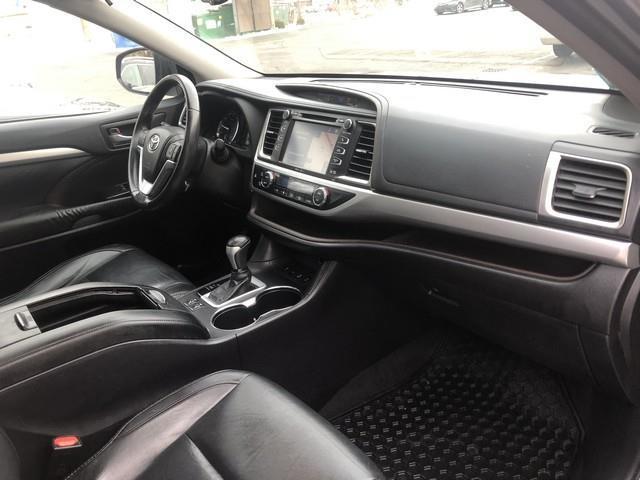 Toyota Highlander XLE AWD V6 2015