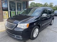 2015 Chrysler Town & Country 