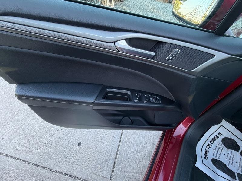 Ford Fusion SE 2017